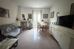 Appartamento a Napoli Via AGNANO ASTRONI 3 locali