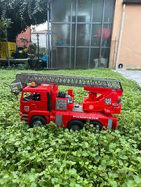 Camion dei vigili del fuoco Bruder