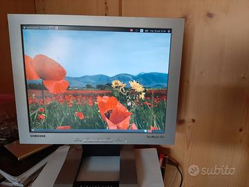 Monitor LCD 15"