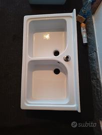 Lavabo doppia vasca in ceramica