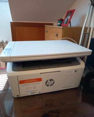 Stampante Multifunzione HP LaserJet M140we (Laser