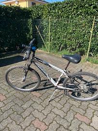BICICLETTA MTB