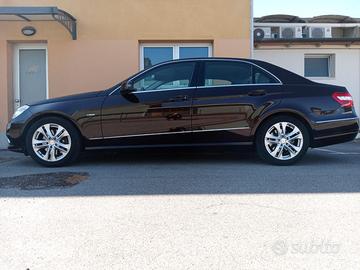 MERCEDES CLASSE E250  FULL OPTIONAL PERFETTA