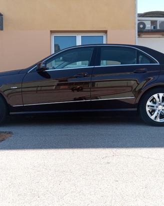 MERCEDES CLASSE E250  FULL OPTIONAL PERFETTA