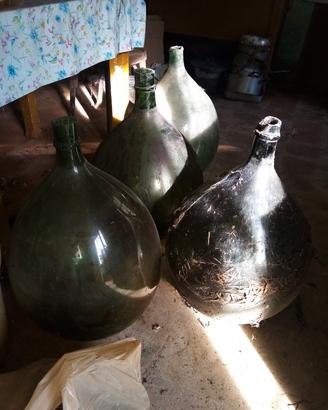 Damigiane italiane 