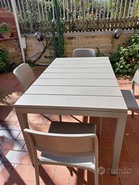 Tavolo Giardino, con 4 sedie 