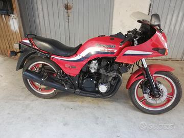 Kawasaki GPZ 750 - 1983