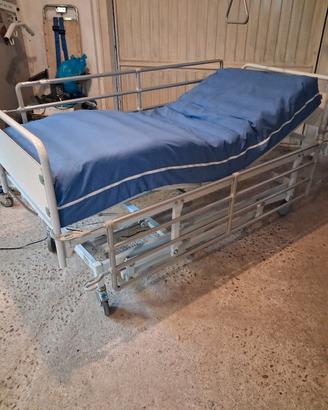 letto elettrico per disabili regolabile in altezza