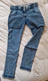 Jeans FREDDY push up con perle.