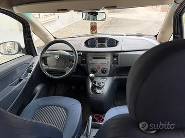 Lancia Musa 1.3 mjt