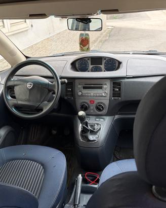 Lancia Musa 1.3 mjt