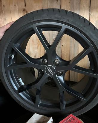Cerchi e gomme per Audi RS 3