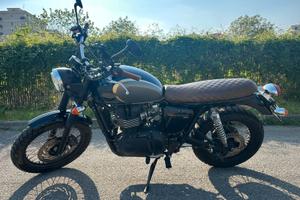 moto Triumph Scrambler 900