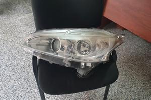 FARI FANALI ANTERIORI PEUGEOT 208
