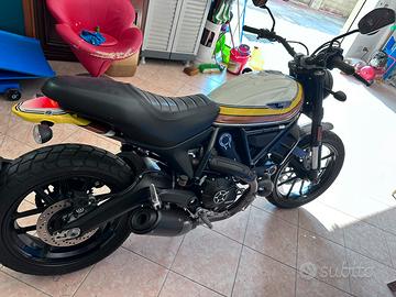 Ducati scambler