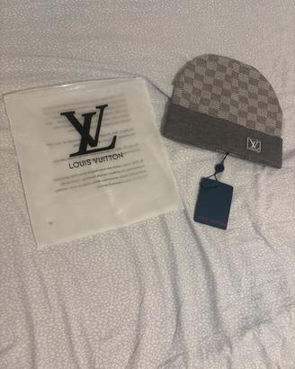 cappello di lana LV