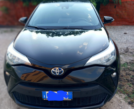 C-HR 2.0 Comfort e-cvt 184cv nera