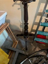 Attaccapanni il legno antico