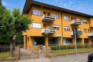 5 LOCALI A RIVALTA DI TORINO