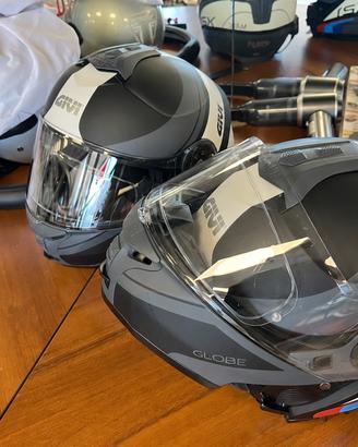 Caschi modulari givi
