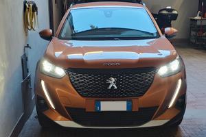 Peugeot 2008 1.2 130 CV Allure – Full LED