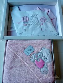Set Nascita Rosa:LenzuolinoCarrozzina + Accappatoi