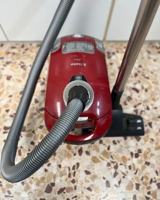 Aspirapolvere MIELE Mod. S4211