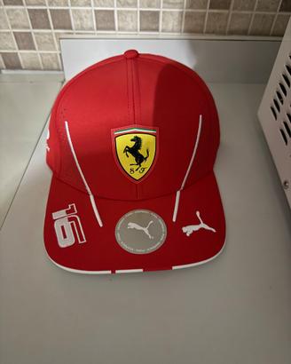 Cappello Ferrari Leclerc