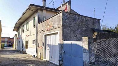 Immobile in asta di 146 m² con 4 locali a Cavaion 