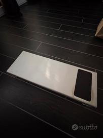 Rialzo monitor + 4 porte USB + ricarica wireless