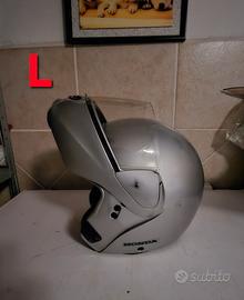 diversi caschi e diverse taglie 