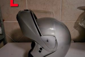 diversi caschi e diverse taglie 