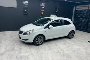 Opel Corsa 1.2 GPL NEOPATENTATI