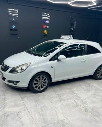 Opel Corsa 1.2 GPL NEOPATENTATI