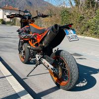 Ktm 690 smc R 2015 a2