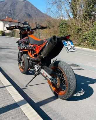 Ktm 690 smc R 2015 a2