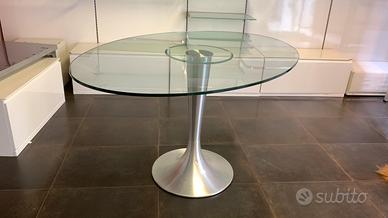 Tavolo ovale in cristallo