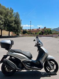 Beverly 350 Sport Touring