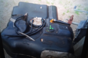 Serbatoio Nissan interstar 2004