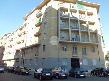 2 LOCALI A TORINO