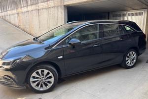 Opel Astra sport tourer 1.4 turbo CNG