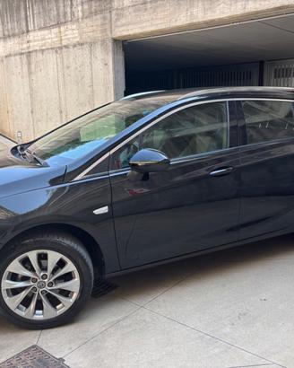 Opel Astra sport tourer 1.4 turbo CNG