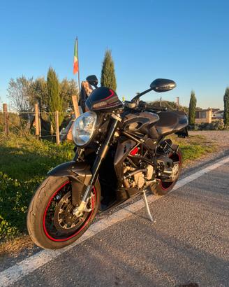 MV Agusta Brutale 1090 rr 2013 da vetrina