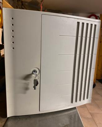 Case per workstation