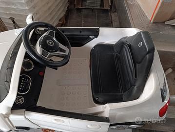 auto elettrica Mercedes 
