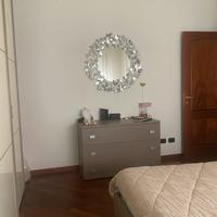 Cassettiera e comodini effetto rovere