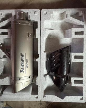 Akrapovic nuovo YAMAHA R7 - titanio