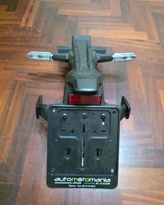 Pontatarga originale Kawasaki Z900 2025 + frecce