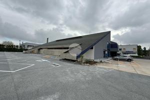 NEGOZIO A PORTO MANTOVANO