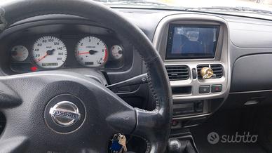 NISSAN NAVARA